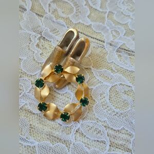 Vintage Gold and Green Rhinestone Wreath Brooch